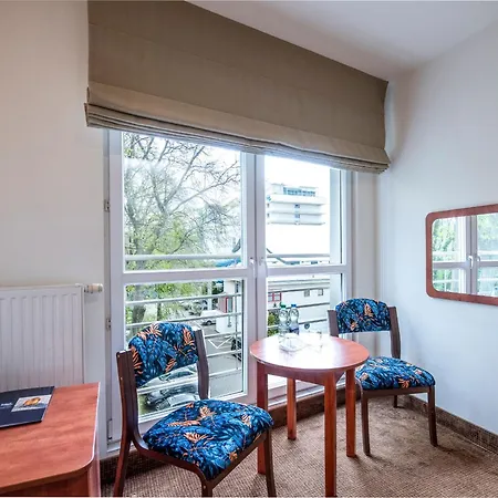 Sanatorium Uzdrowiskowe Baltyk 度假村 科沃布热格