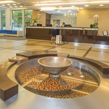 Sanatorium Uzdrowiskowe Baltyk אתר נופש 4*